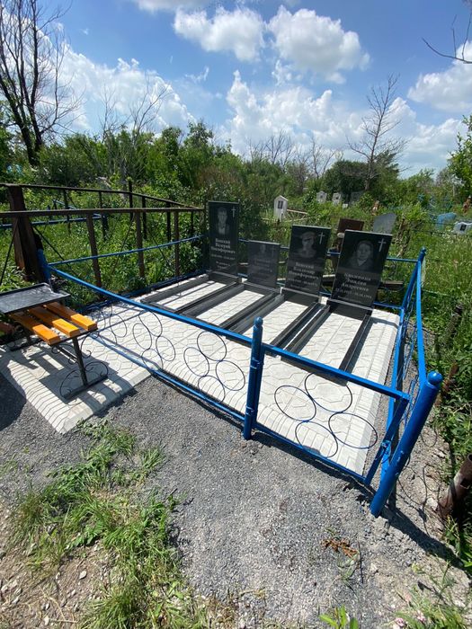 Ескерткiштер. Памятники