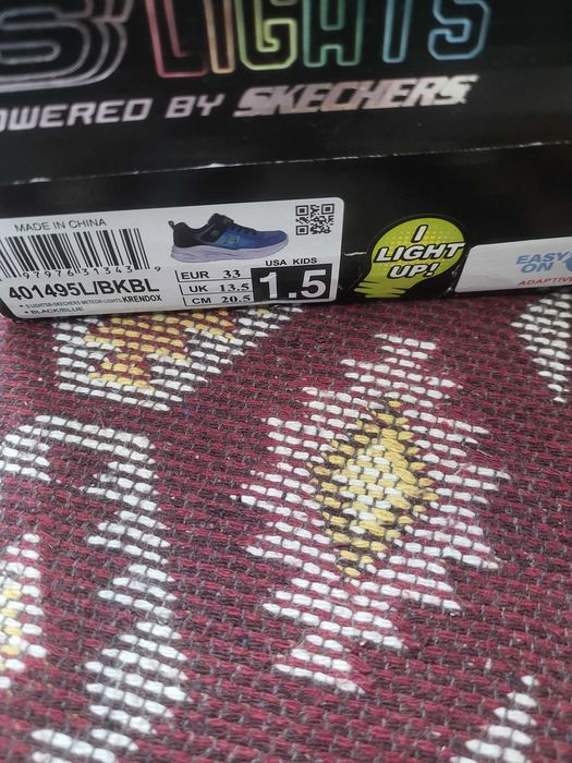 Adidași băieți mărimea 33