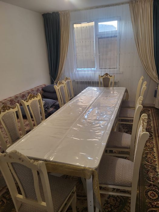 Продам стол с стульями