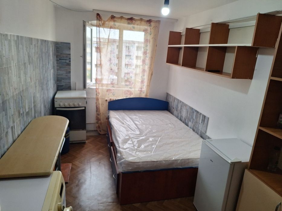 Proprietar vand camera sau închiriez