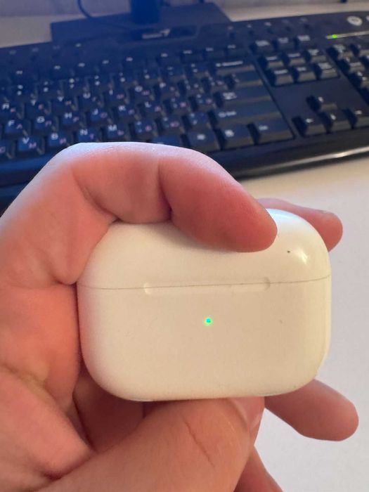 Продам кейс от AirPods Pro 2