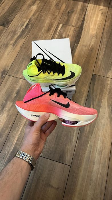 NIKE Alphafly 2 ..
