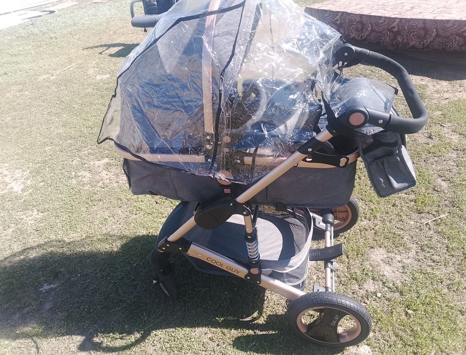 Коляска детская в отличным состоянии