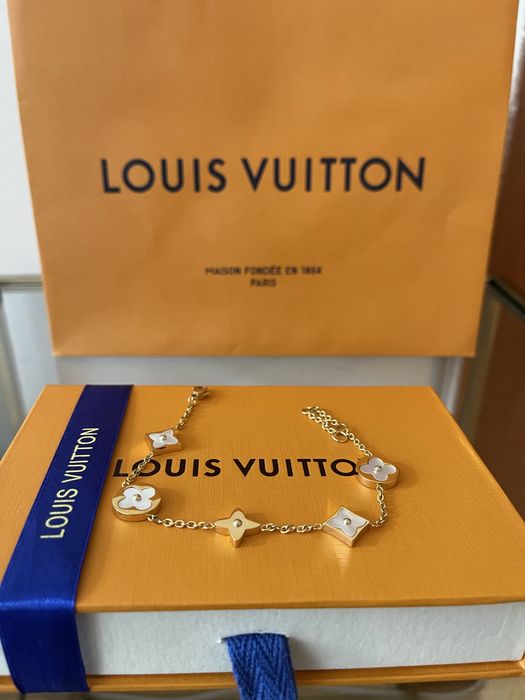 Колиета и гривни “Louis Vuitton”  - 750 / 18K