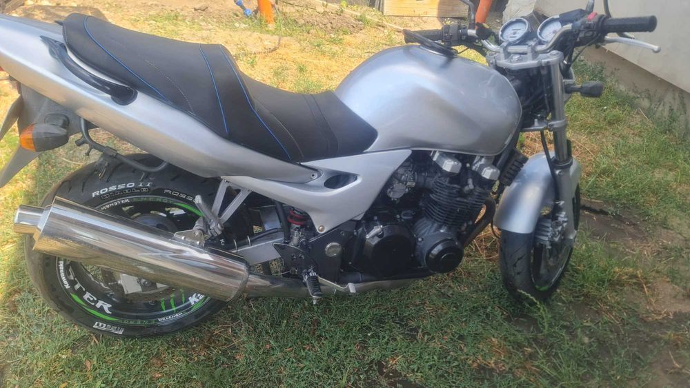 Kavasaki zr 7  750 cm