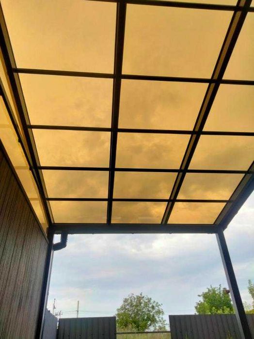 монолитный поликарбонат