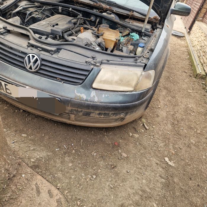 Bara fata passat b5 1997 1.8T faruri capota trager radiatoare