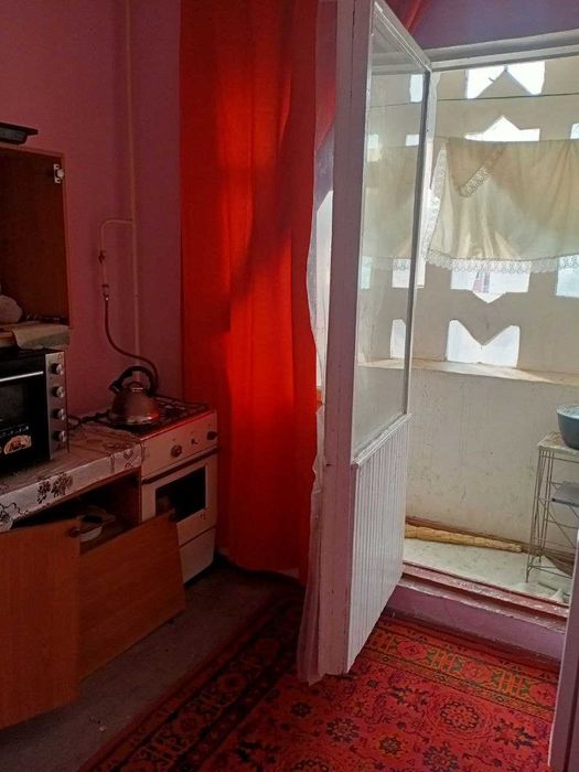 Аренда  1 хонал  Авиасозлар Кадешва бозор ёнида ва Метро станция Тузел