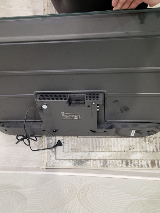 Телевизор Yasin на запчасти