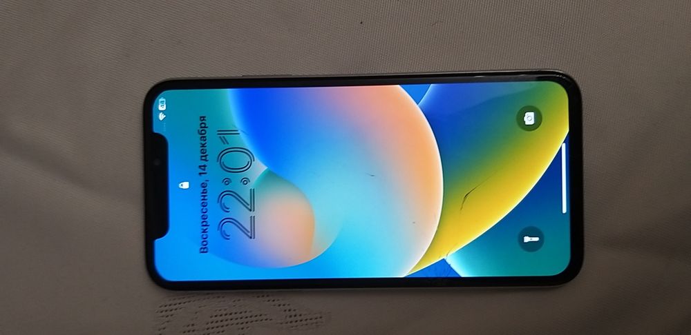 Продам айфон x 64gb не помню пароль от аррle Id.