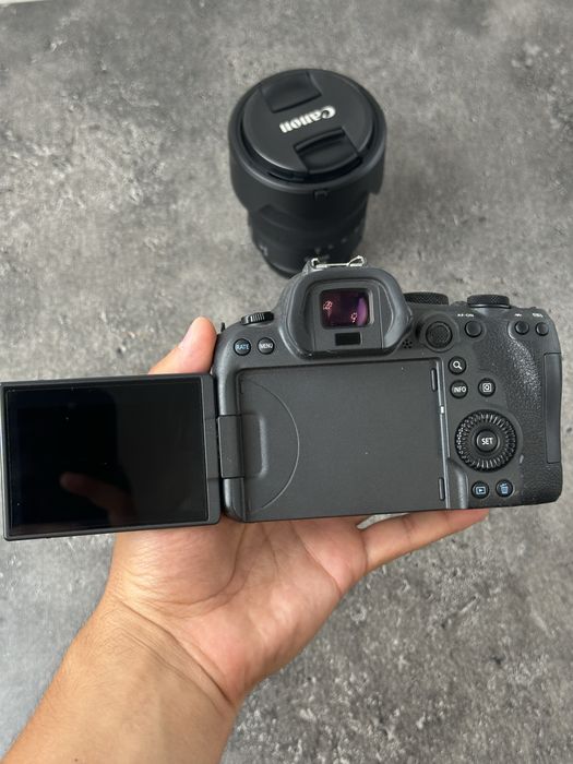 Canon r6 mark 2 kit rf 24-105