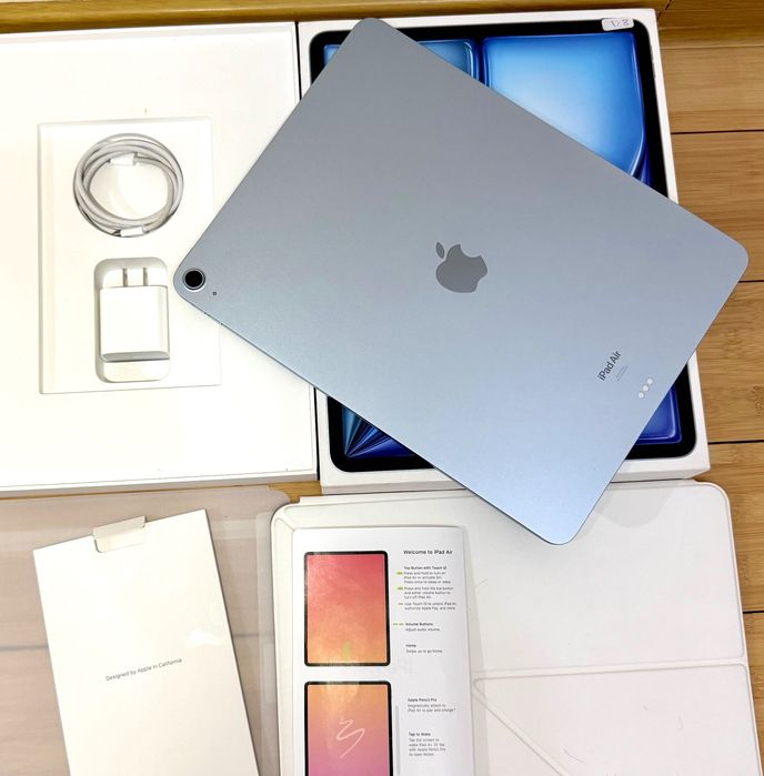 Ipad Air M2 13 (128gb) like new 100%
