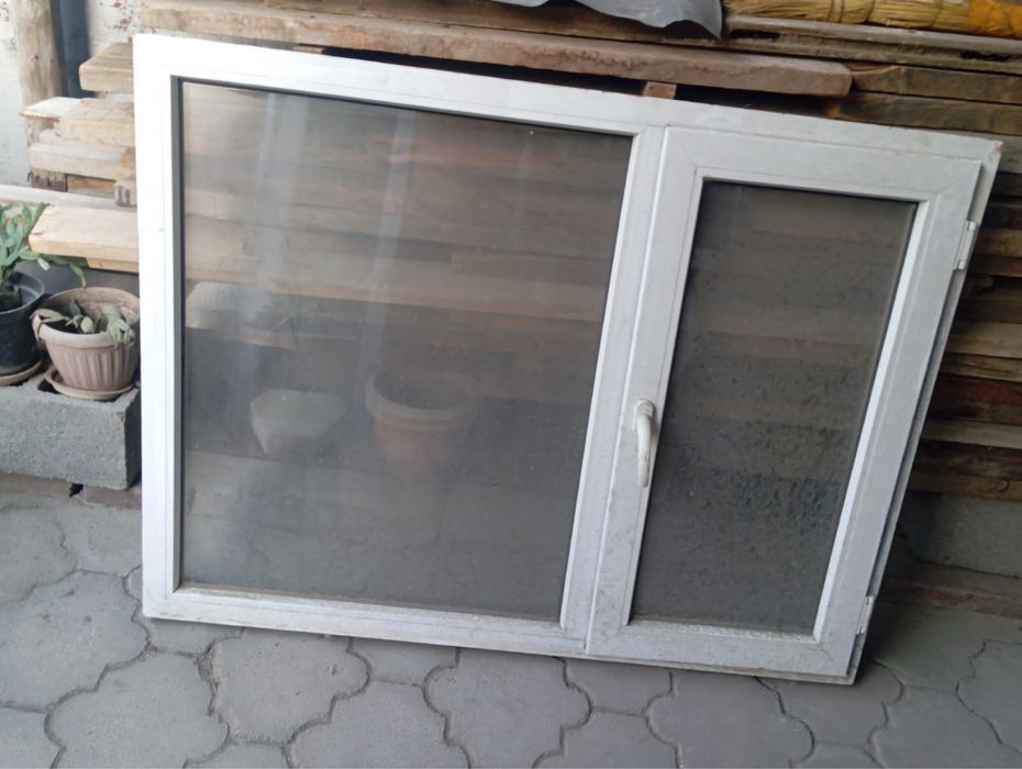 продам пластиковое окно