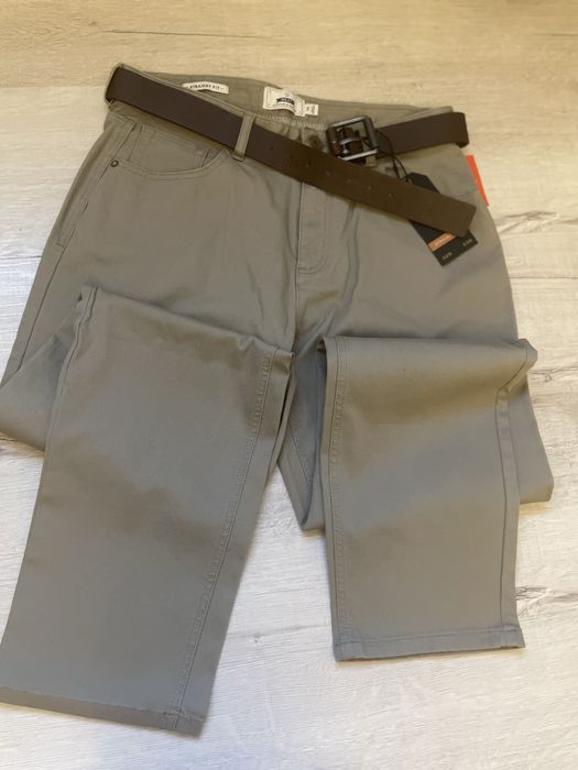 Pantaloni regular fit cu curea, din Next, marime M