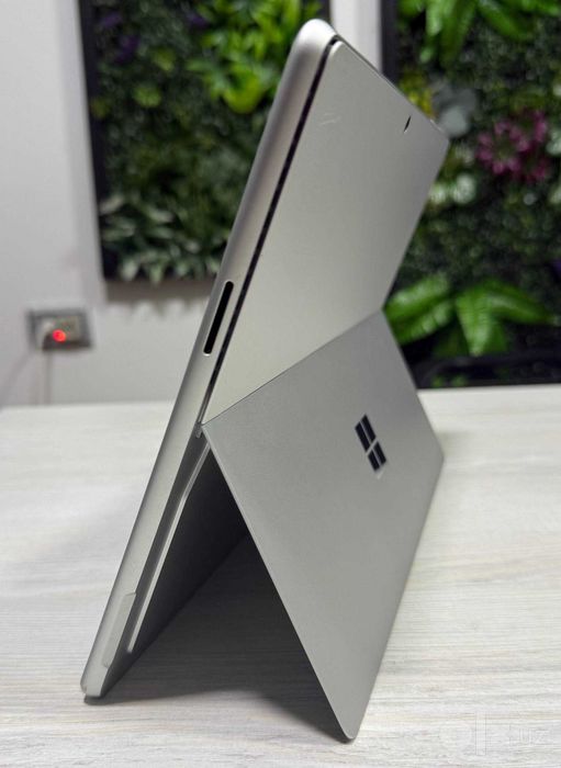 Microsoft Surface Pro 9 3K 120Hz IPS Сенсор CORE i7-1265U 16GB/512GB