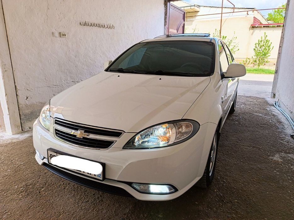 Gentra avtomat yili:2023 probeg 20ming