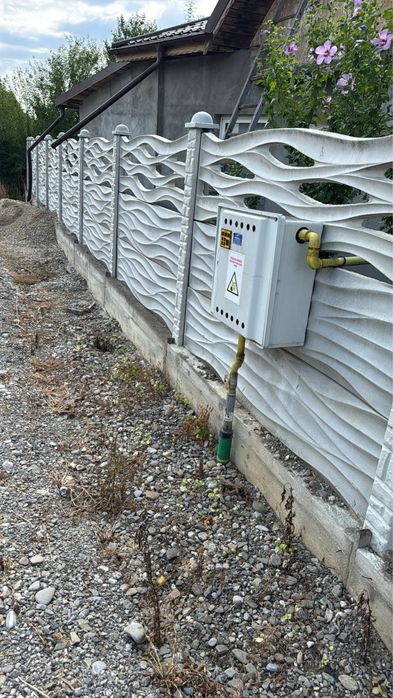 Teren/lot casa 1035 mp, la 7 minute de Târgoviște, deschidere 16,6 m la asfalt, toate utilitatile