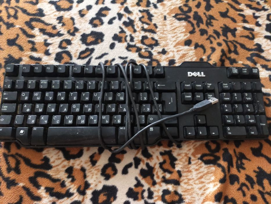 Продам usb клавиатуру