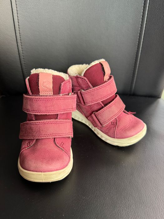 Cizme de iarna Ecco cu gore-tex, marimea 23