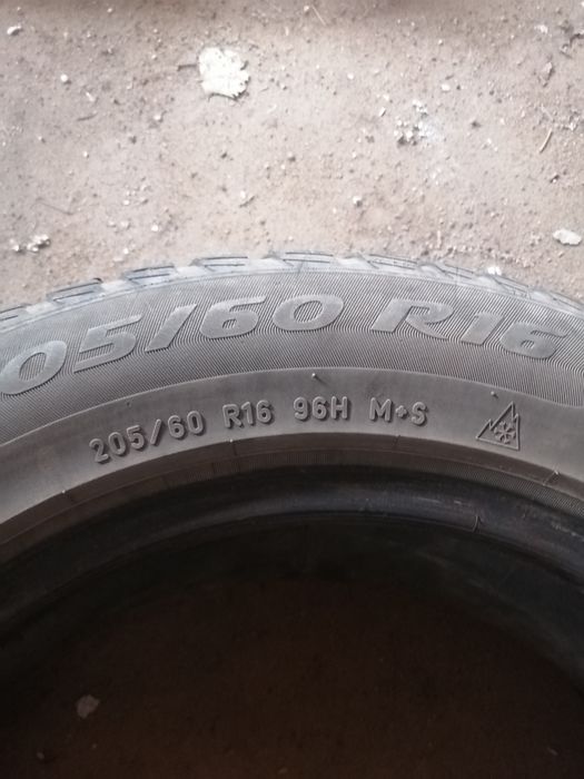 Продам шины б/у  всесезонка 4 шт.