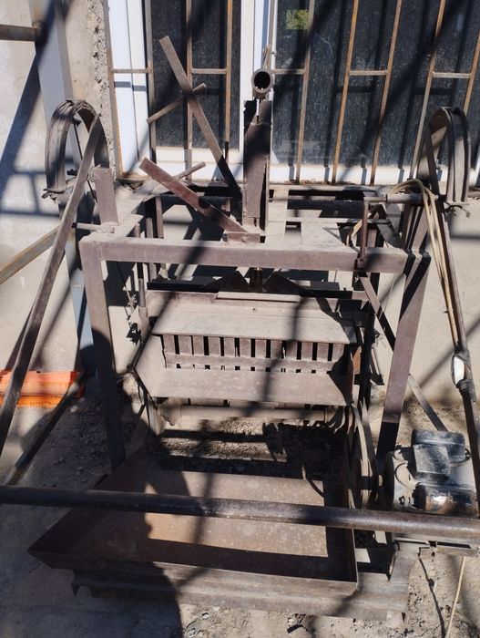 Шлакаблок  аппарат