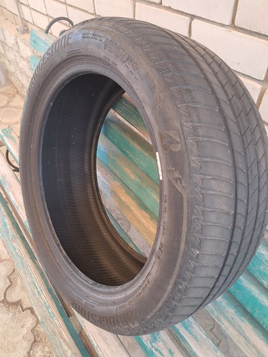 Покрышка автомобильная