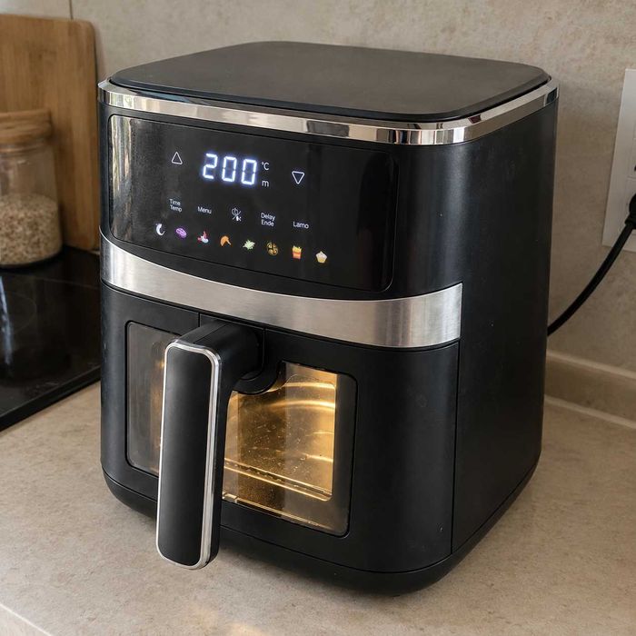 Фритюрник с горещ въздух 5L, 1500W, 8 програми, LCD дисплей, прозорец за наблюдение!