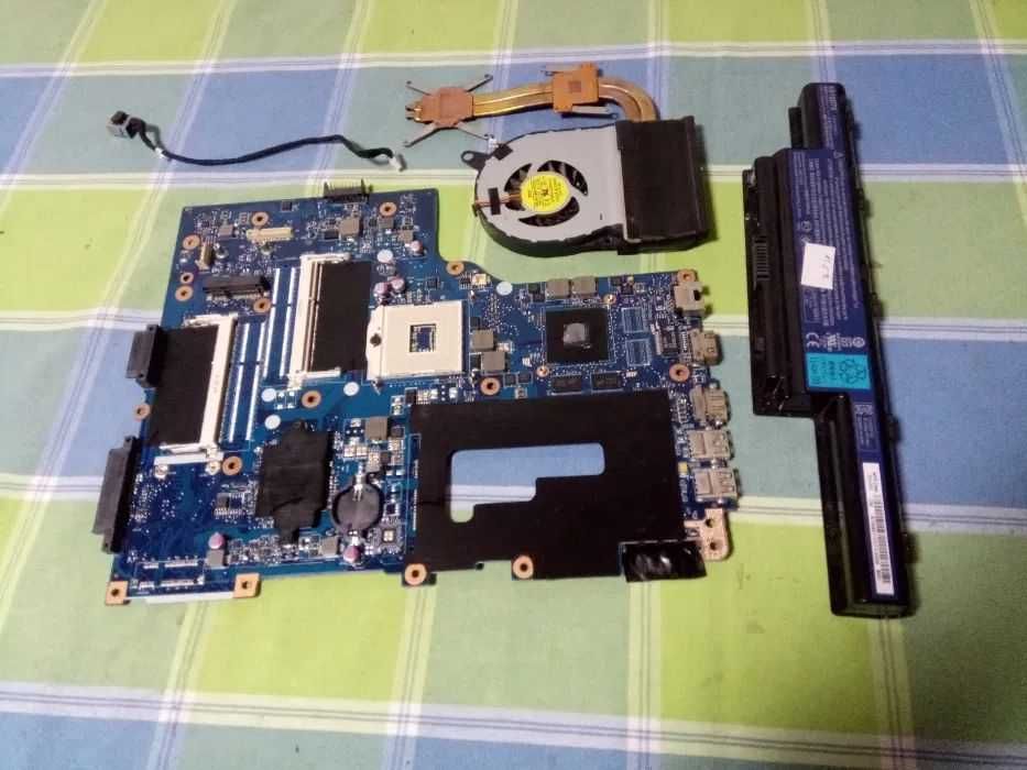 Elemente Acer Aspire E1-771G E1-731 TravelMate P273