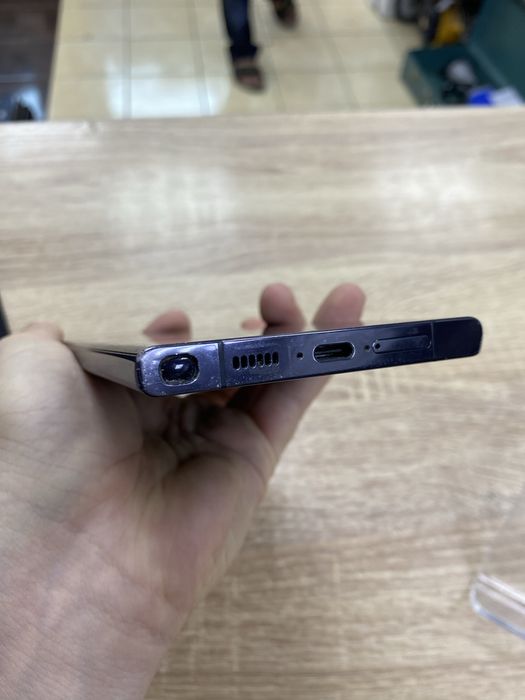 Samsung Galaxy S23 Ultra 256Gb (Ос14Б)