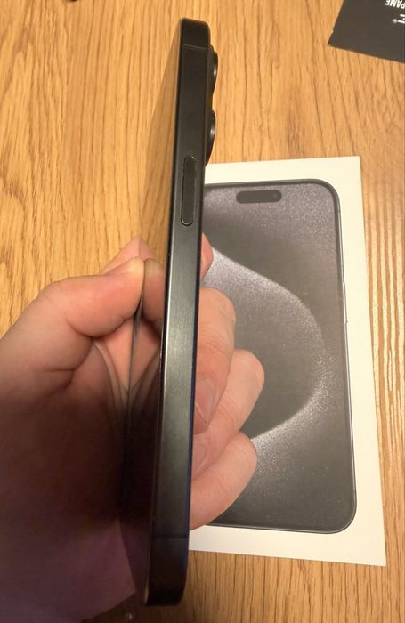 I phone 15 Pro 256