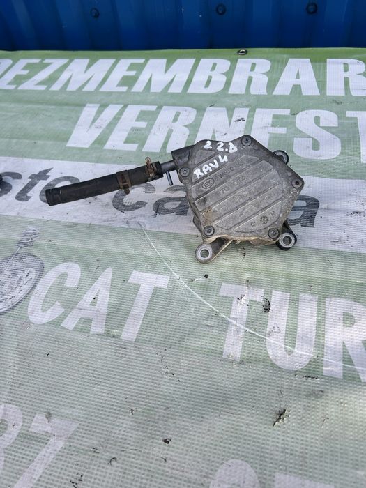 Pompă vacuum Toyota Rav 4 2.2 D  2008