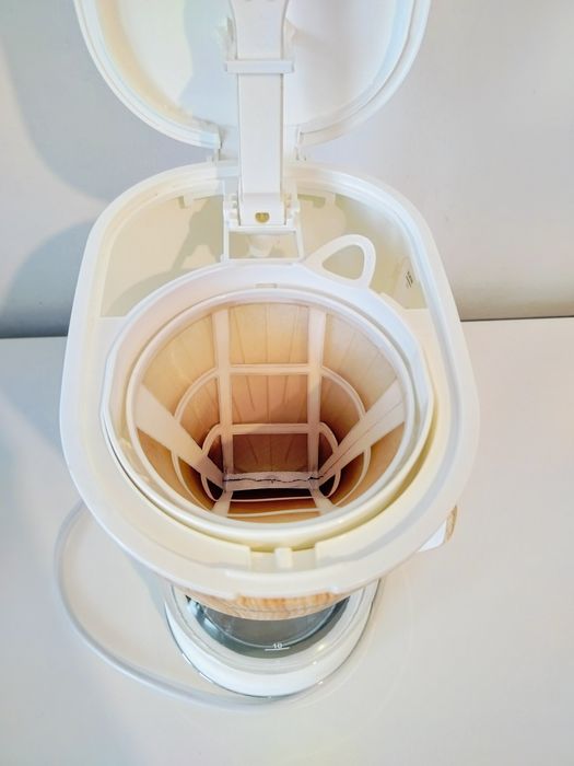 Кафемашина Heinner HCM-WH900BB