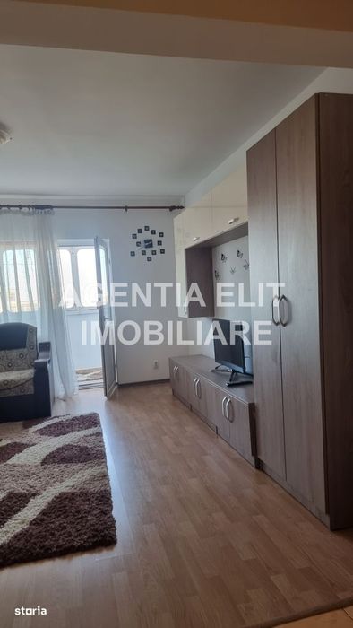 Apartament 2 camere, zona Spitalului de copii, spatios