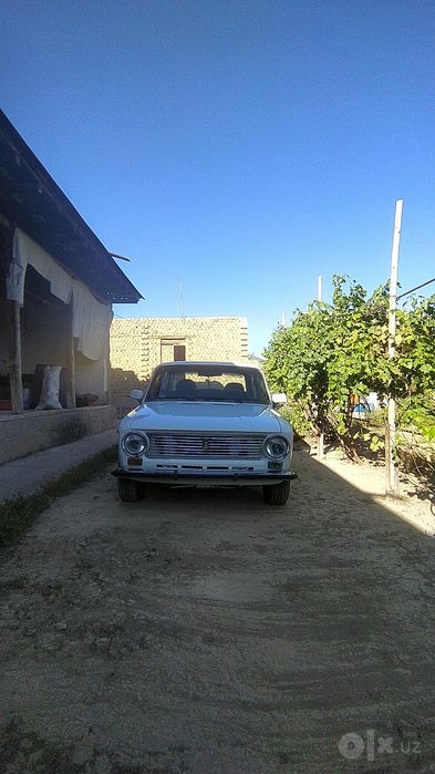 Jiguli 21011 sotiladi