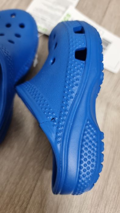 Crocs noi -cu defect