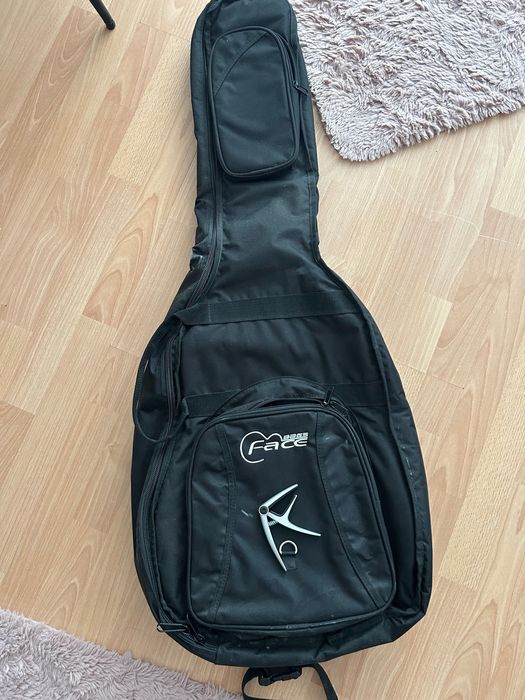 Chitara acustica CORT + husa