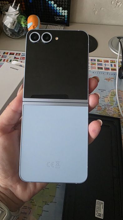 Samsung  Z Flip 6 si Samsung  Galaxy Watch