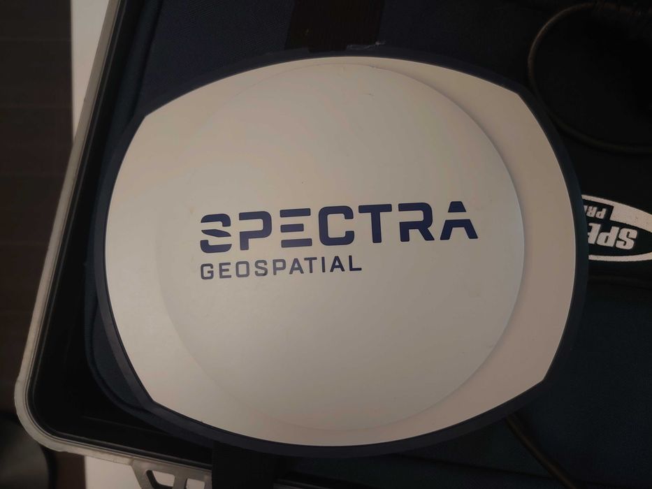 Gps Spectra Geospatial - Precision SP85 GNSS