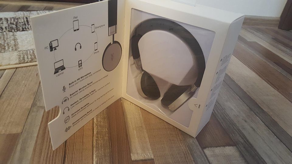 Casti Vividdi negru/maro