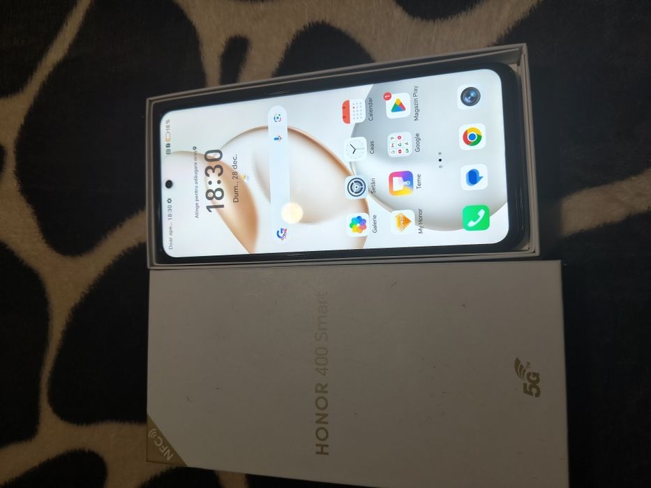 Vând urgent honor 400 Smart