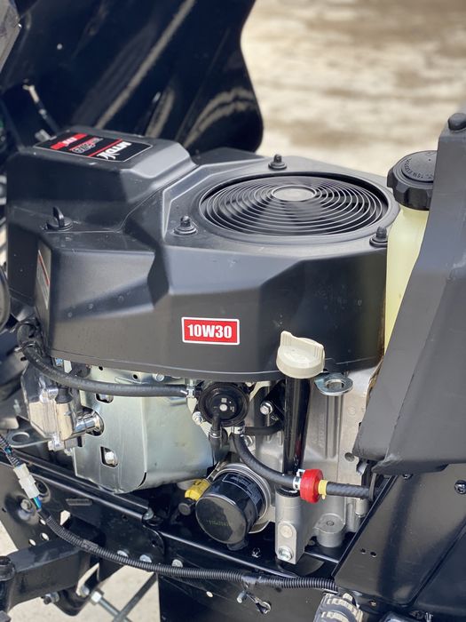 Tractor/tractoras gazon MTD Black Edition 22 de cai ! 2 pistoane V2 ! Editie speciala 60 de ani !