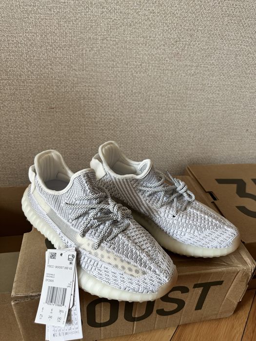 Кроссовки yeezy adidas