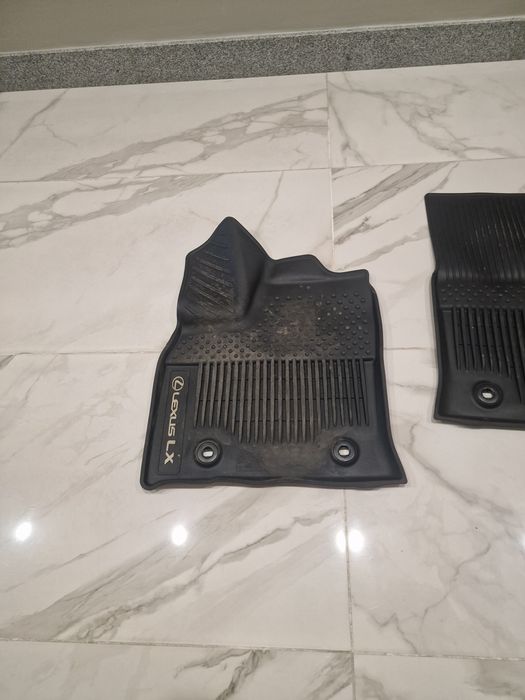 Полики на Lexus LX600