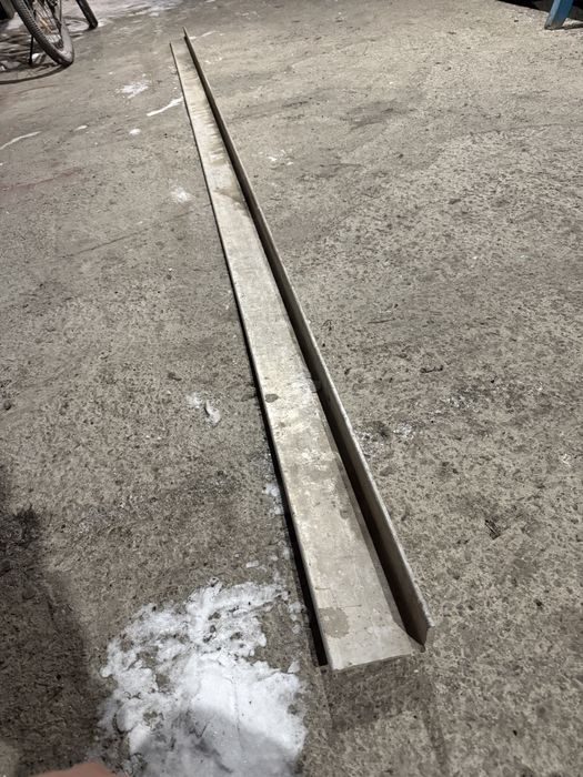 Продам Алюминевый уголок