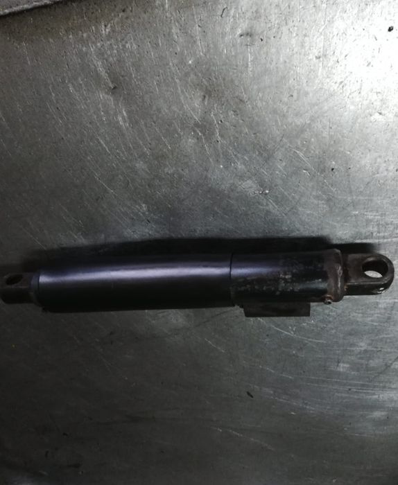 Recondiționare cilindri hidraulici cilindru cric crucuri camere pompe