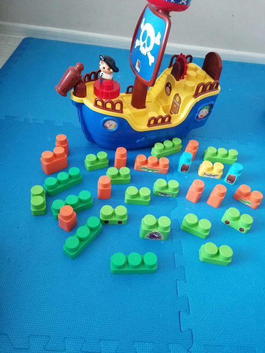 Кораб с капитан и конструктор