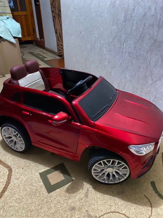 Mercedes-Benz GLC  Машина