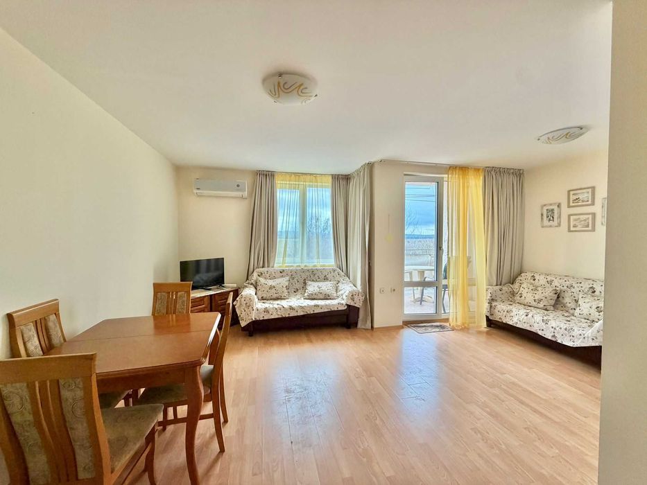 Продава се Двустаен апартамент в к.к. Слънчев бряг - 56 кв.м за 656 €/кв.м - Снимка #1