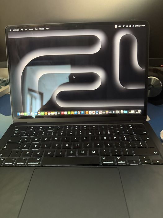Macbook m2 air garantie 1 luna
