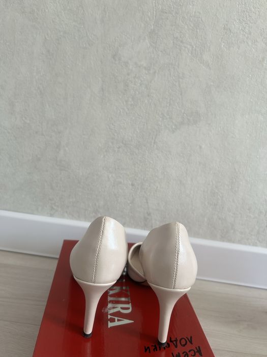 Продам туфли лодочки